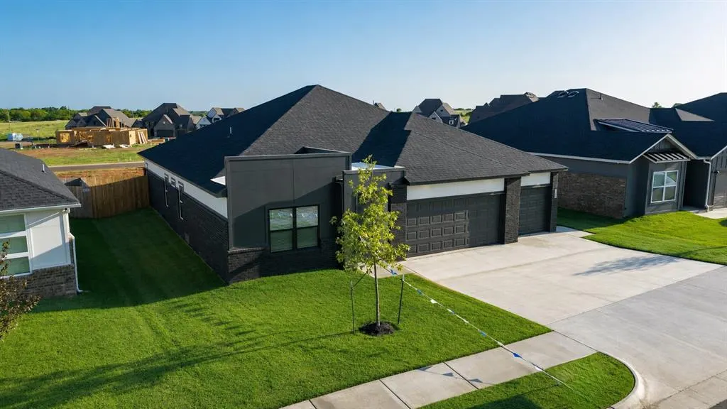 Photo 31 — 4209 NW 180th Street, Edmond, OK 73012