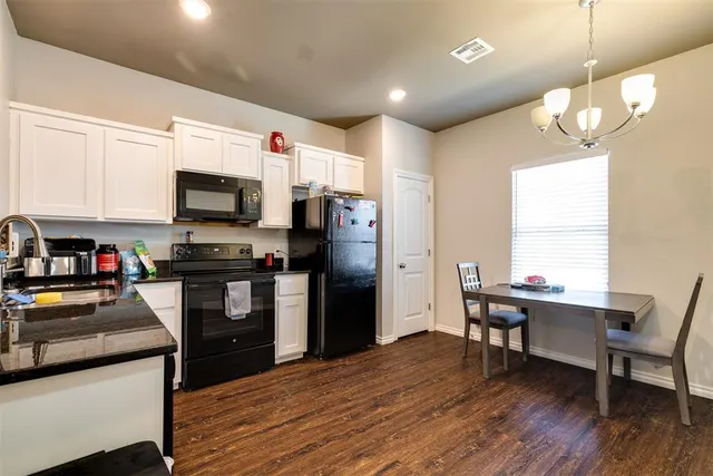 Photo 6 — 904 SW 91st Street, Oklahoma City, OK 73139
