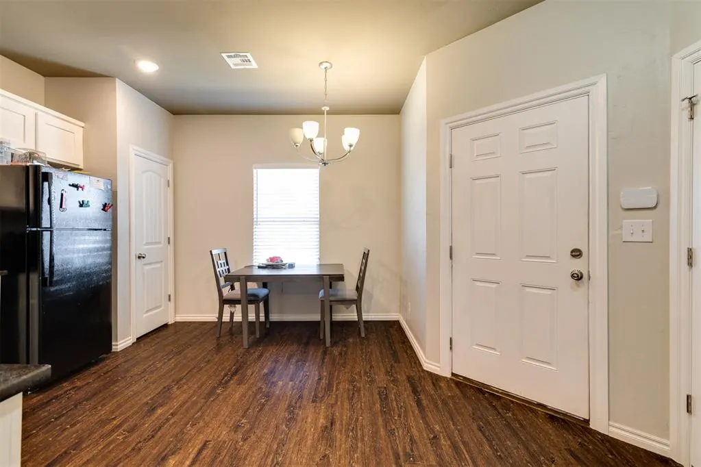 Photo 7 — 904 SW 91st Street, Oklahoma City, OK 73139
