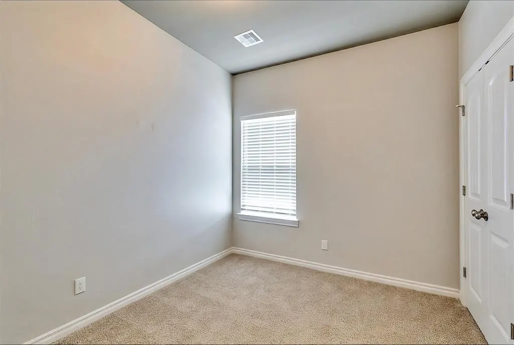 Photo 15 — 904 SW 91st Street, Oklahoma City, OK 73139
