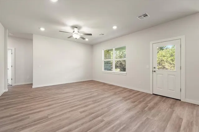 Photo 8 — 464 Cumberland Drive, Guthrie, OK 73044