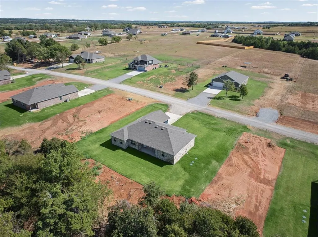 Photo 49 — 464 Cumberland Drive, Guthrie, OK 73044