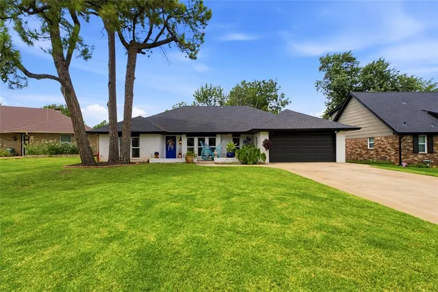 Photo 2 — 7405 Clayton Drive, Oklahoma City, OK 73132