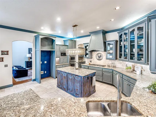 Photo 8 — 3720 Creek Bend Road, Edmond, OK 73003