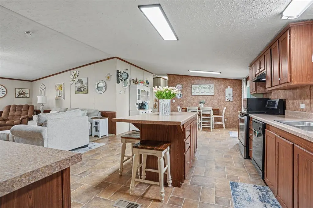 Photo 11 — 10716 N 2010 Road, Elk City, OK 73644