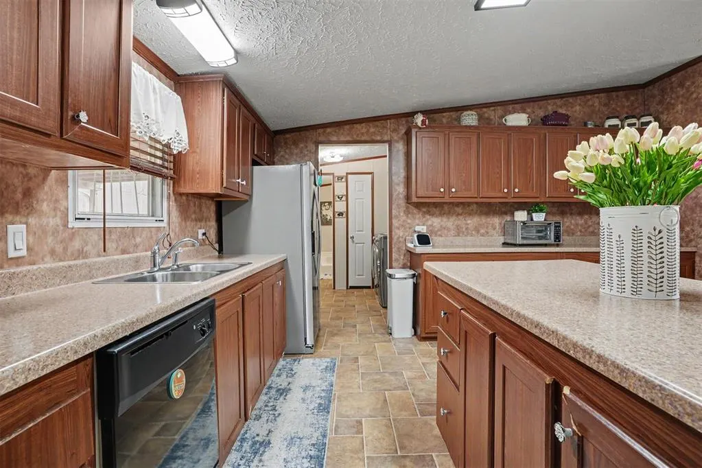 Photo 12 — 10716 N 2010 Road, Elk City, OK 73644