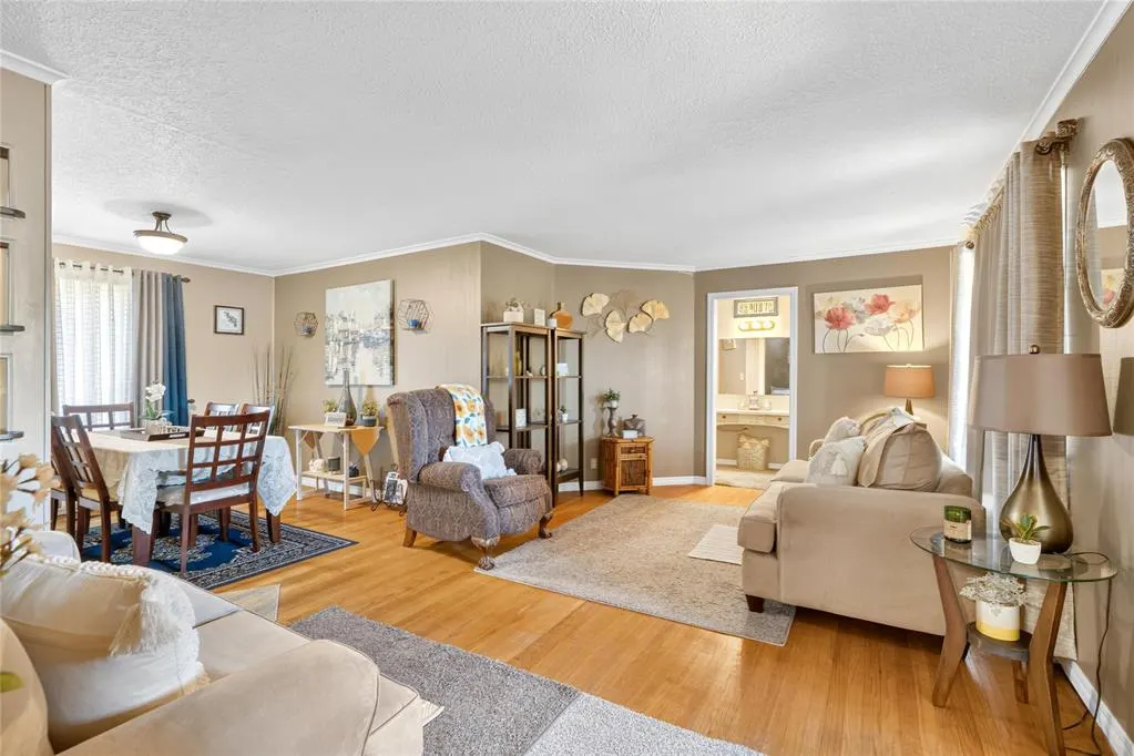 Photo 5 — 729 S Reno Avenue, El Reno, OK 73036
