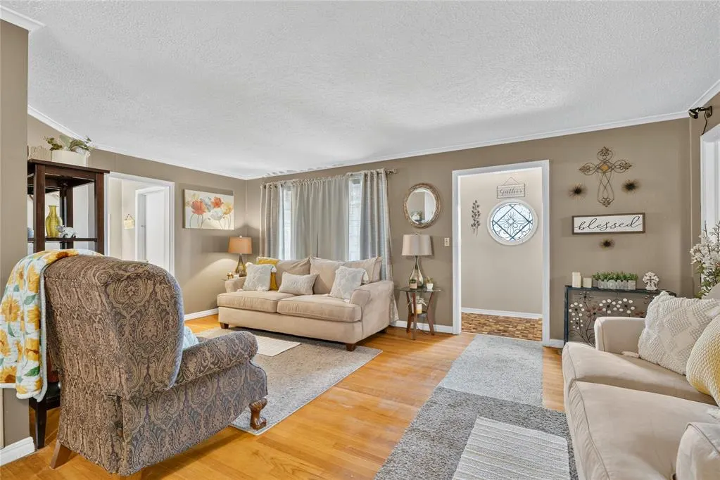 Photo 6 — 729 S Reno Avenue, El Reno, OK 73036