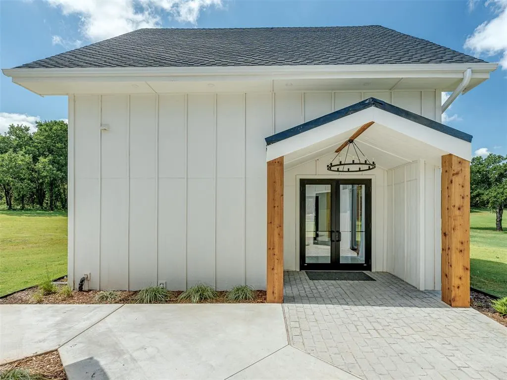 Photo 32 — 20480 NE 164th Street, Luther, OK 73054