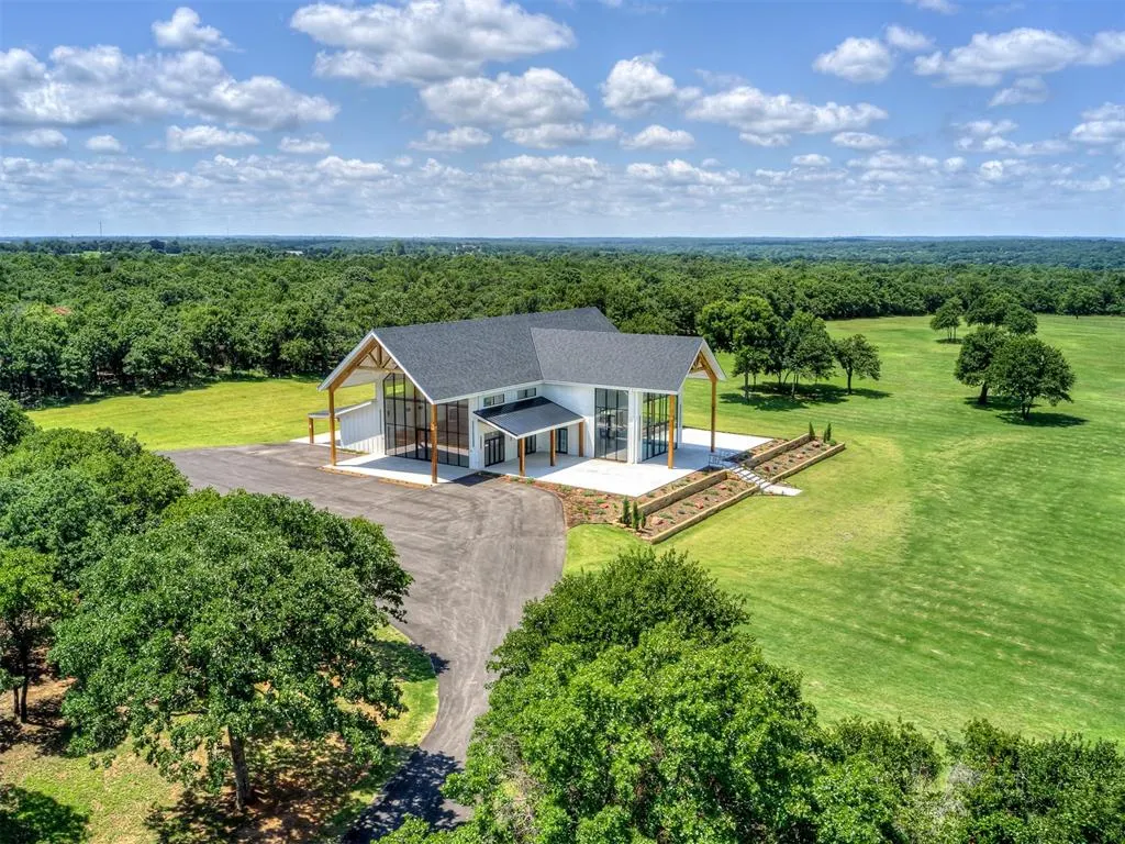 Photo 44 — 20480 NE 164th Street, Luther, OK 73054