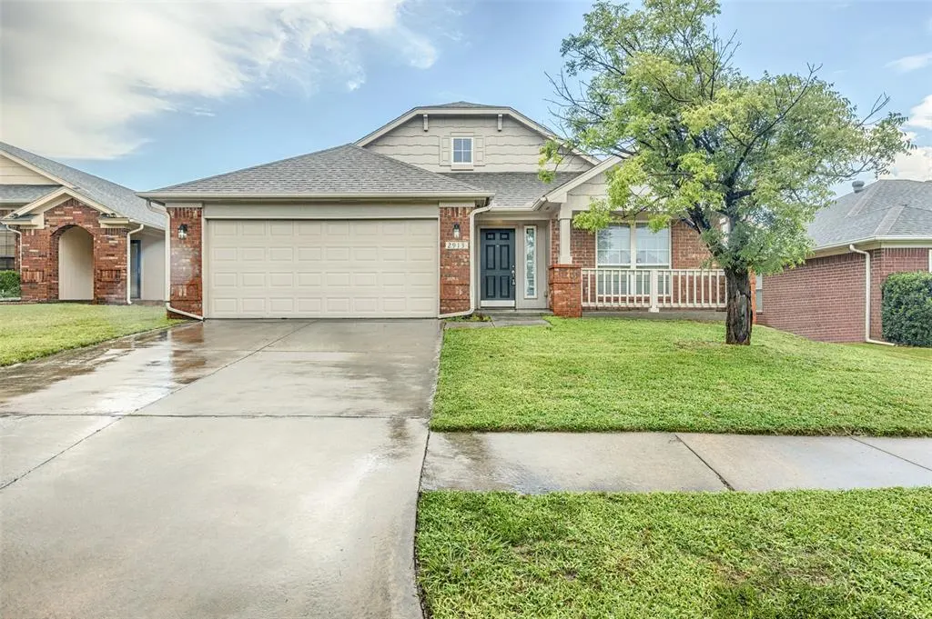 Front exterior — 2913 SW 102nd Street, Oklahoma City, OK 73159