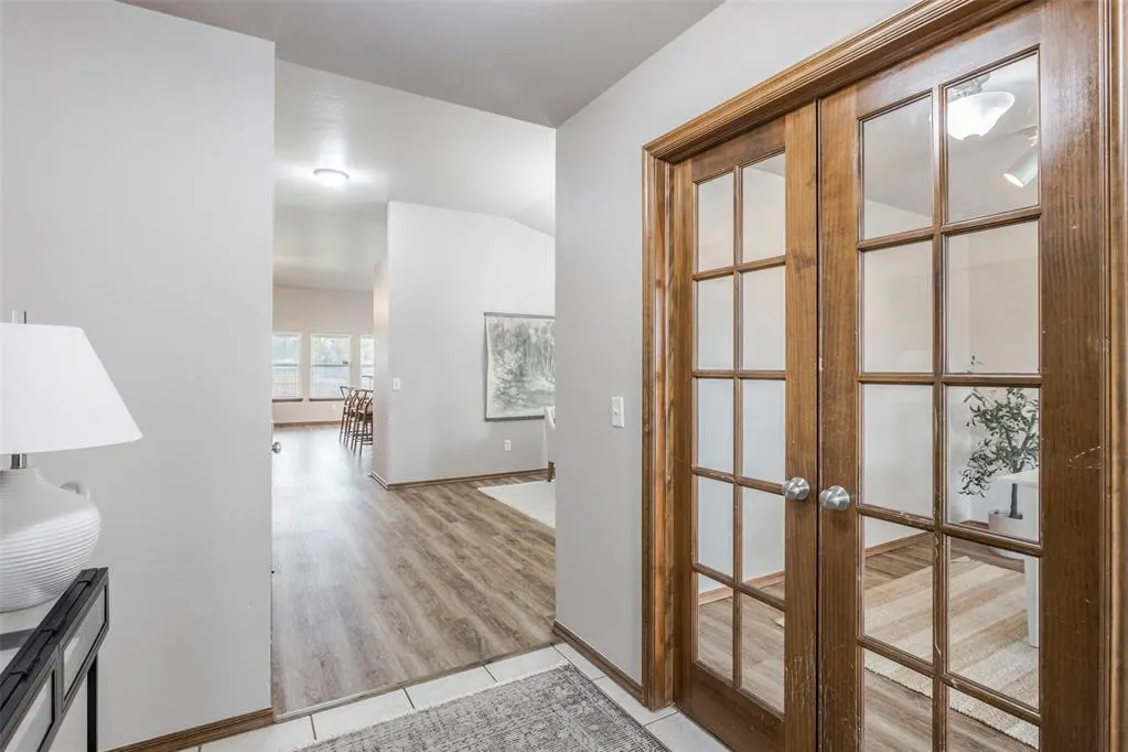 Photo 4 — 2913 SW 102nd Street, Oklahoma City, OK 73159