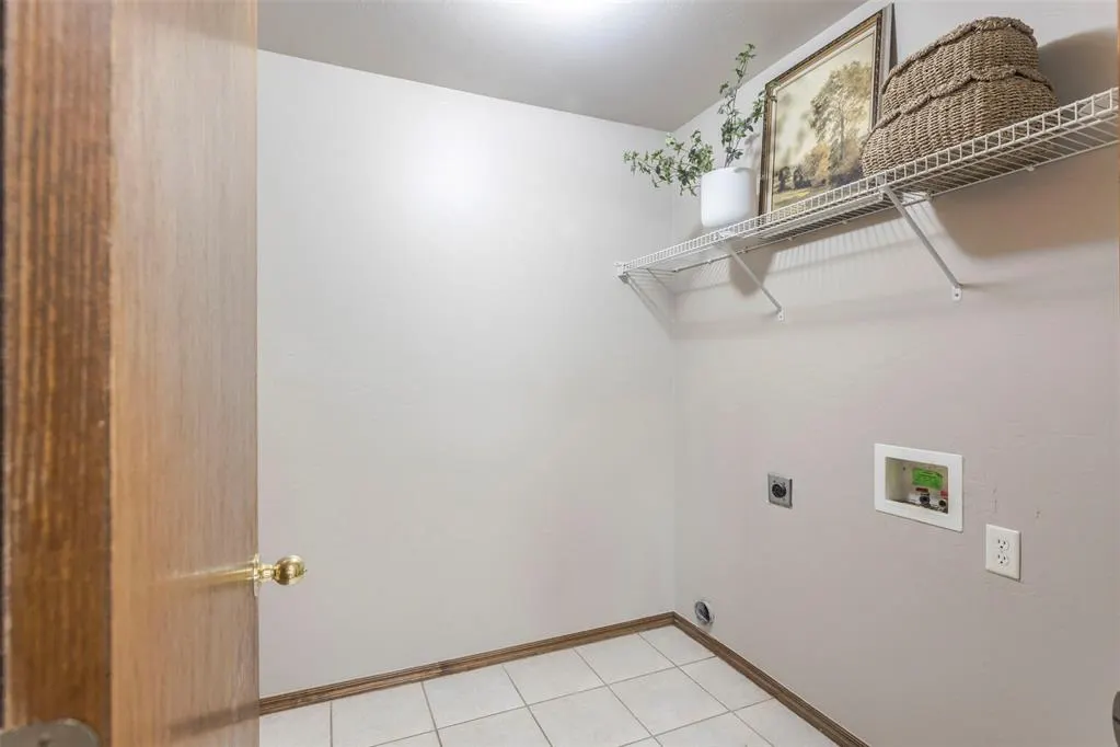 Photo 9 — 2913 SW 102nd Street, Oklahoma City, OK 73159