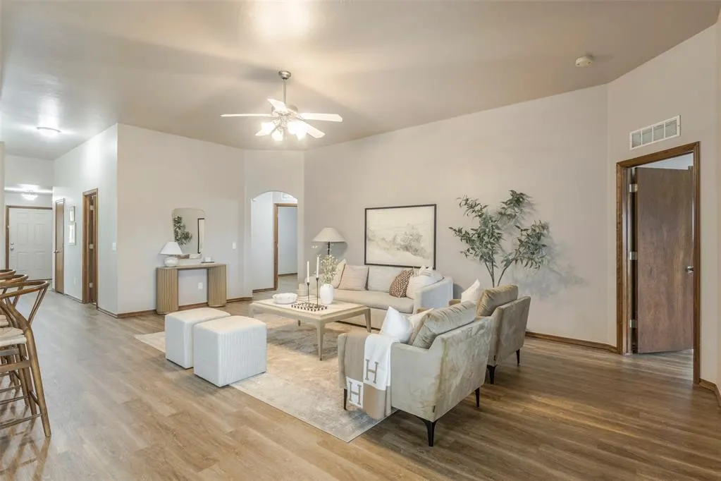 Photo 13 — 2913 SW 102nd Street, Oklahoma City, OK 73159