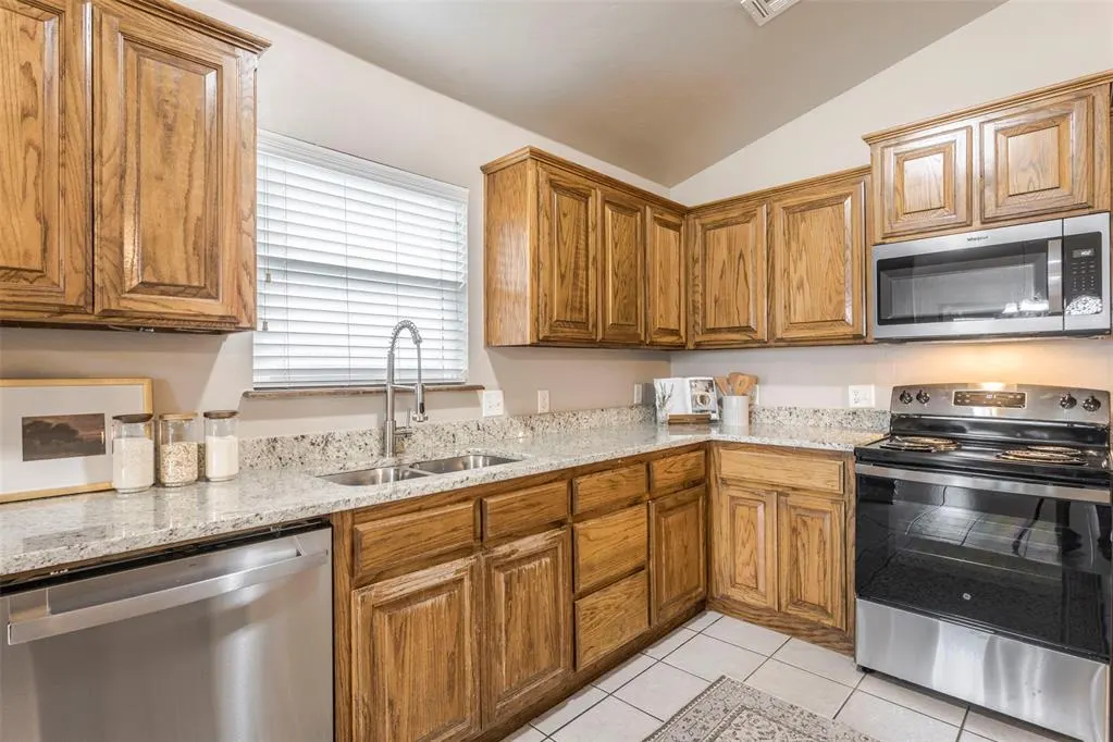 Photo 17 — 2913 SW 102nd Street, Oklahoma City, OK 73159