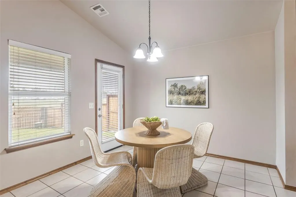 Photo 18 — 2913 SW 102nd Street, Oklahoma City, OK 73159