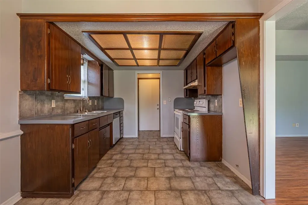 Photo 9 — 521 Gray Fox Run, Edmond, OK 73003