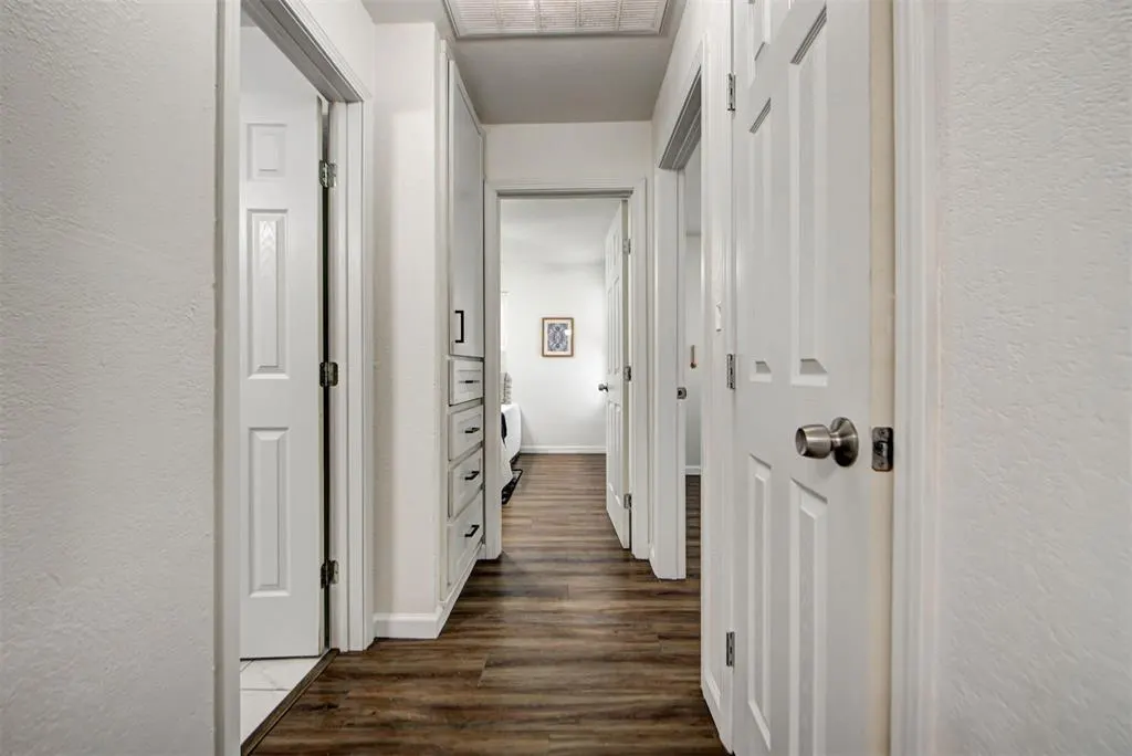 Photo 9 — 1823 Sheffield Road, Oklahoma City, OK 73120