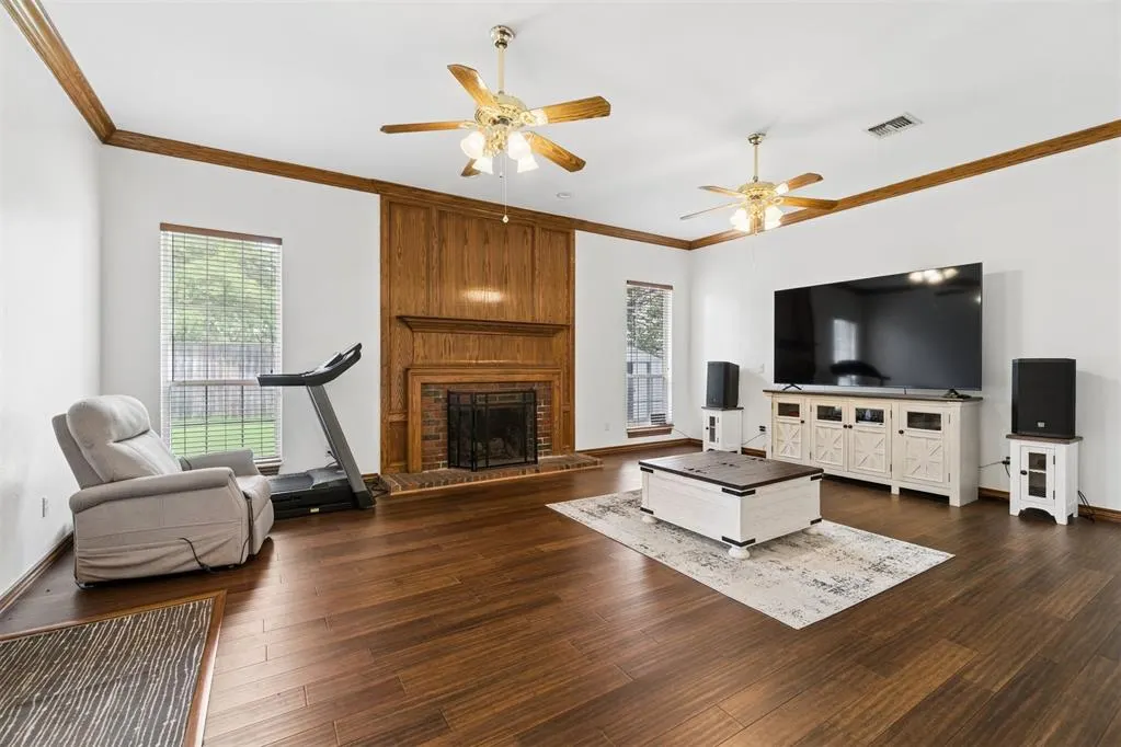 Photo 4 — 2413 Villa Lante Circle, Oklahoma City, OK 73170
