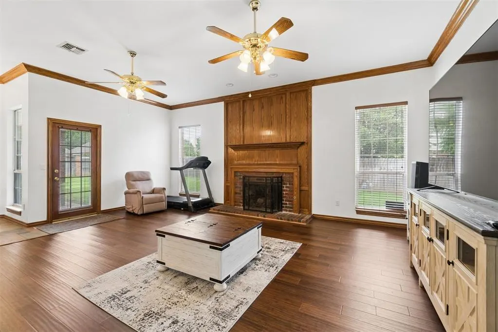 Photo 6 — 2413 Villa Lante Circle, Oklahoma City, OK 73170
