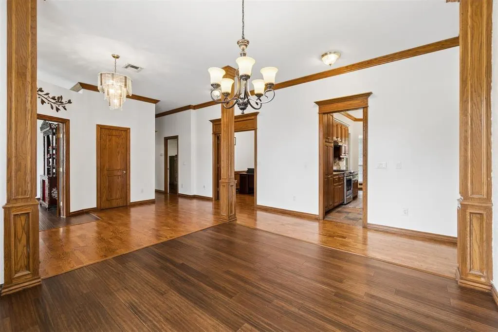 Photo 32 — 2413 Villa Lante Circle, Oklahoma City, OK 73170