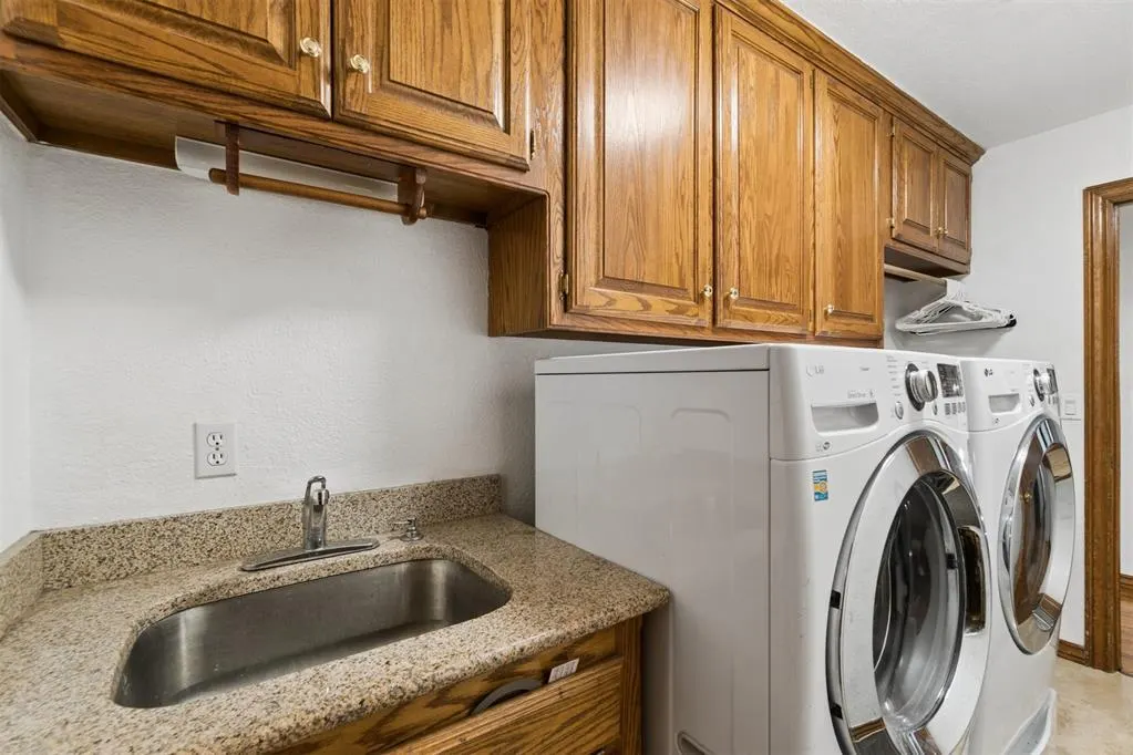 Photo 35 — 2413 Villa Lante Circle, Oklahoma City, OK 73170