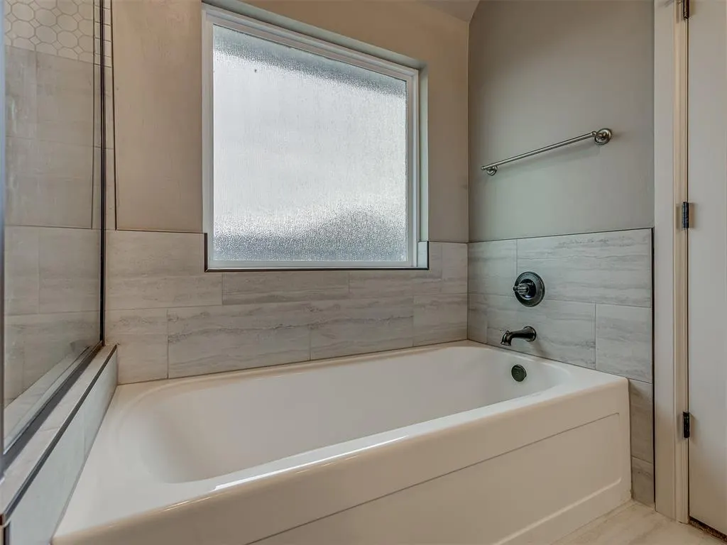 Photo 21 — 509 Carlow Way, Yukon, OK 73099