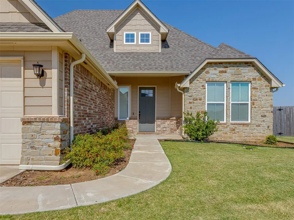Front exterior — 509 Carlow Way, Yukon, OK 73099