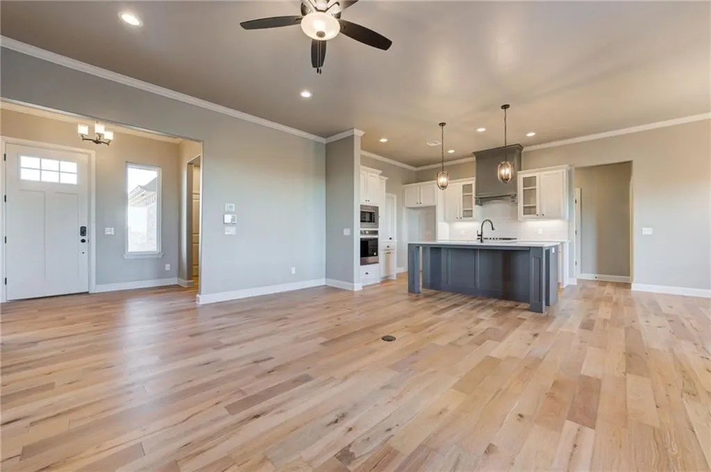 Photo 11 — 509 Carlow Way, Yukon, OK 73099