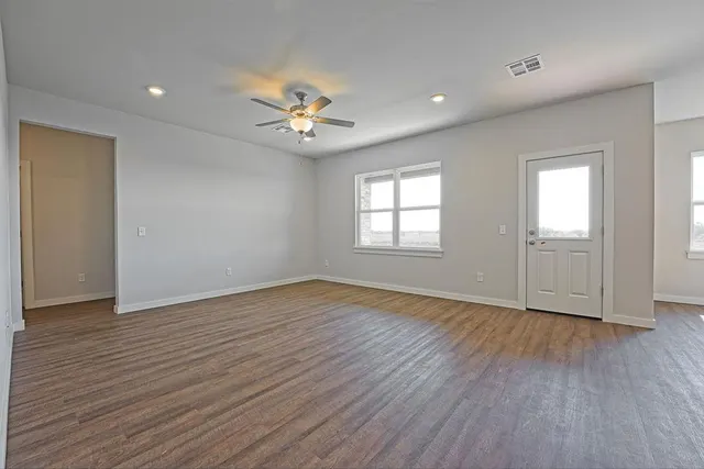 Photo 5 — 3350 Manning Farms Boulevard, El Reno, OK 73036