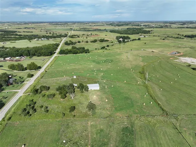 Photo 2 — 251 County Road 1370, Chickasha, OK 73018