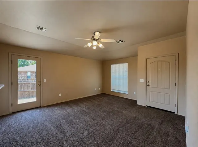 Photo 2 — 3600 Janus, Yukon, OK 73099