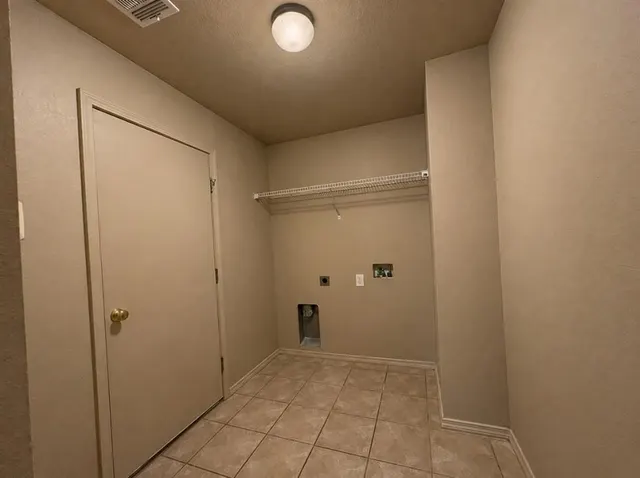 Photo 6 — 3600 Janus, Yukon, OK 73099