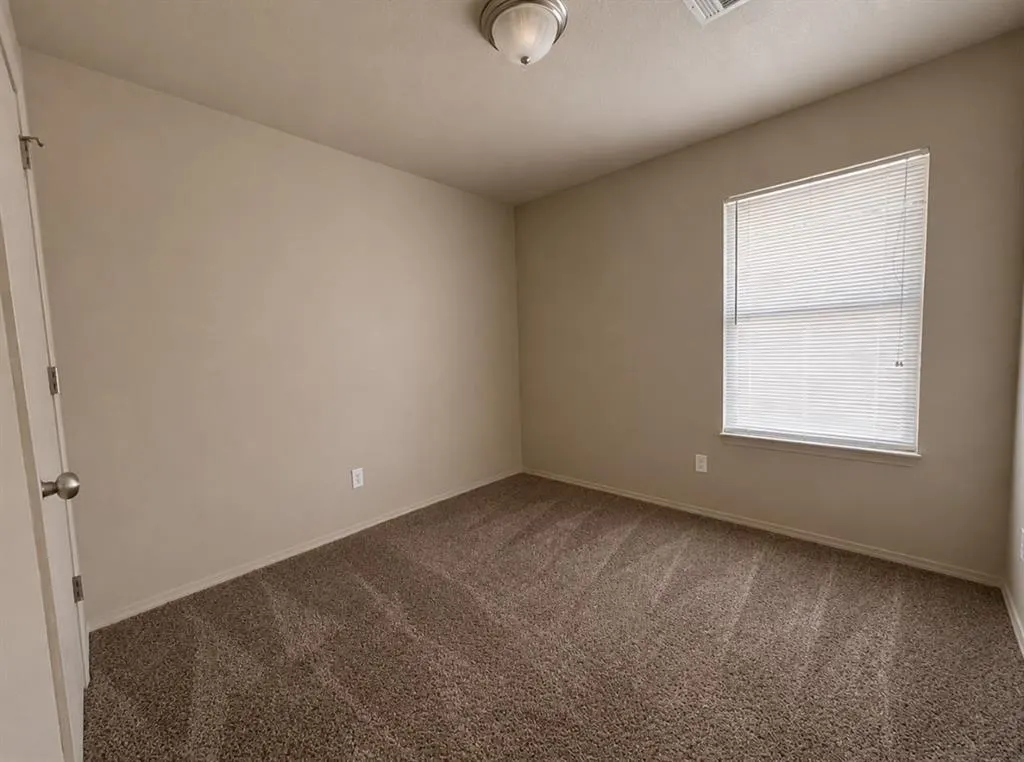 Photo 13 — 3600 Janus, Yukon, OK 73099