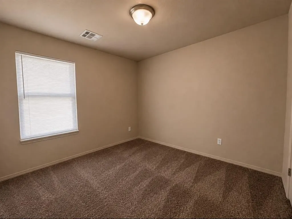 Photo 14 — 3600 Janus, Yukon, OK 73099