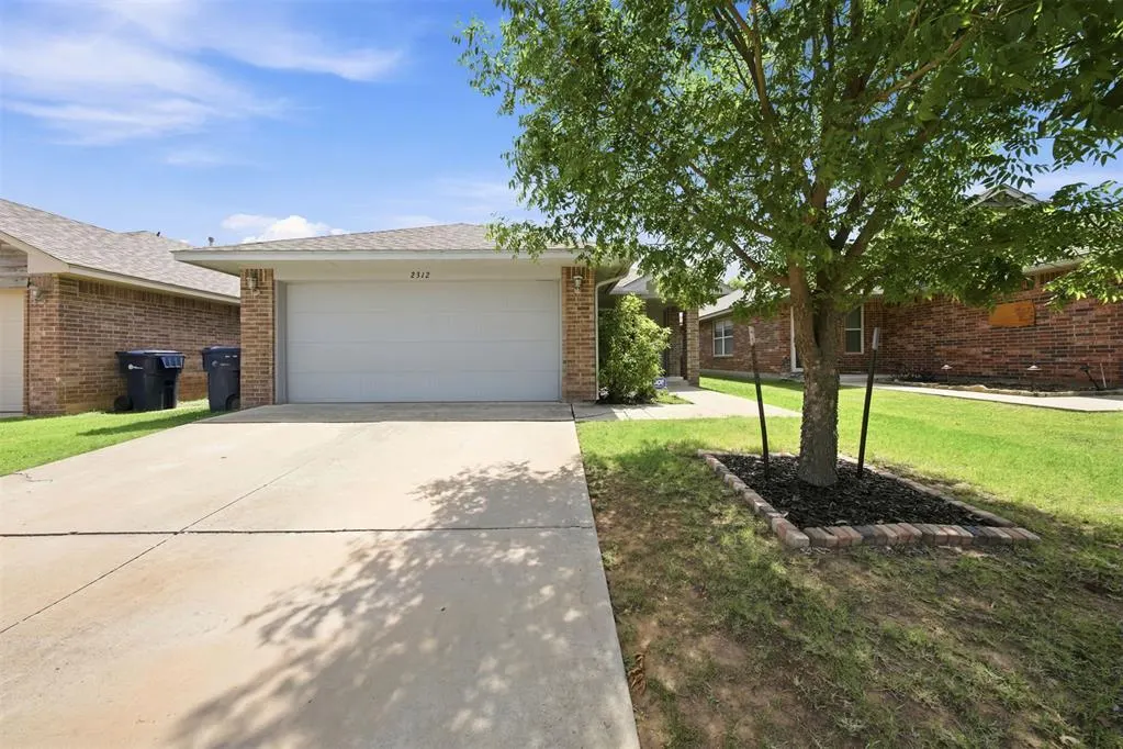 Front exterior — 2312 NW 199th Street, Edmond, OK 73012