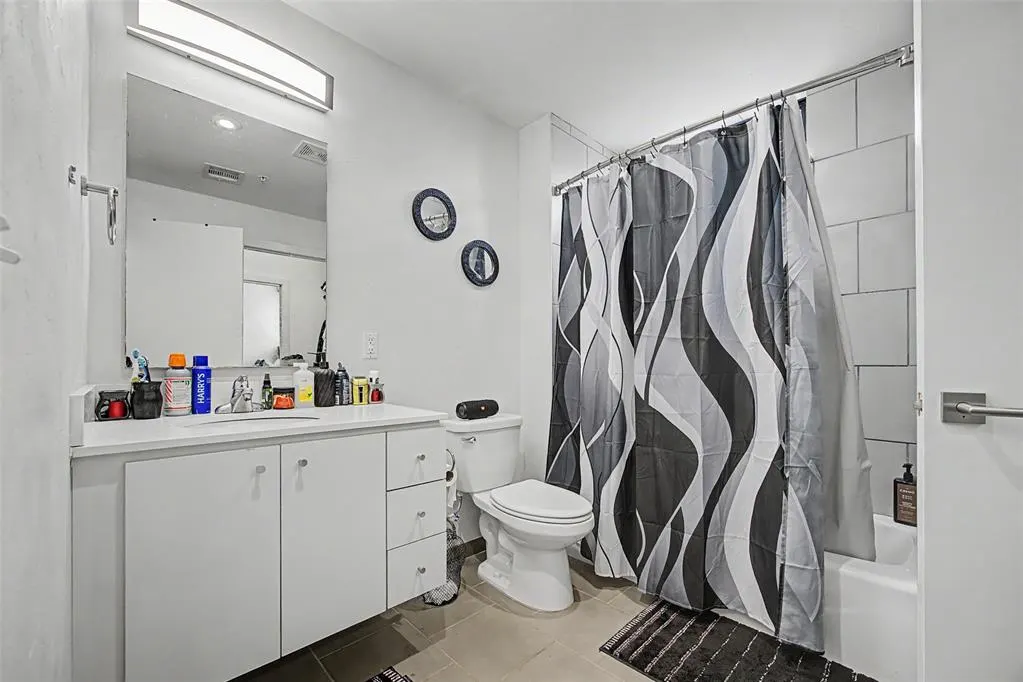 Photo 17 — 627 Couch Drive N10, Oklahoma City, OK 73102