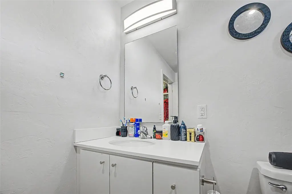 Photo 19 — 627 Couch Drive N10, Oklahoma City, OK 73102