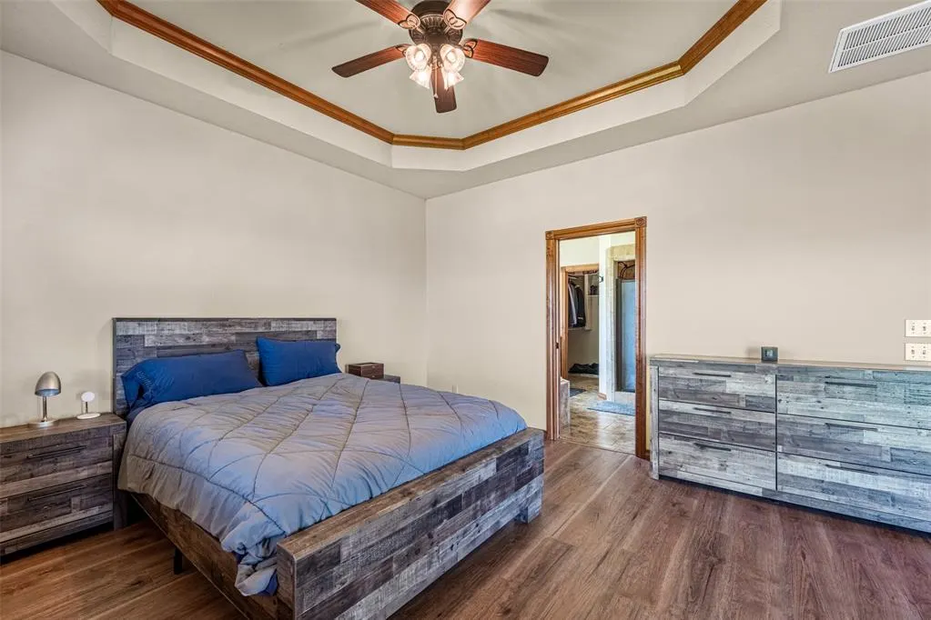 Photo 11 — 11482 NE Happy Hollow Road, Elgin, OK 73538