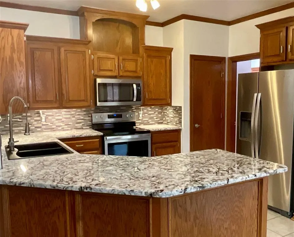 Photo 10 — 9208 Roadrunner Avenue, Oklahoma City, OK 73139