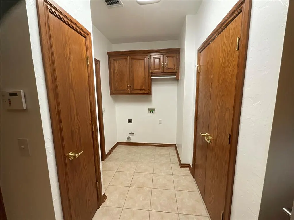 Photo 19 — 9208 Roadrunner Avenue, Oklahoma City, OK 73139