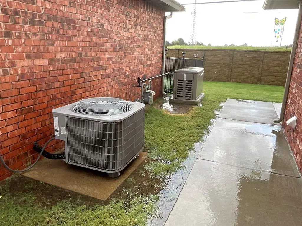 Photo 36 — 9208 Roadrunner Avenue, Oklahoma City, OK 73139