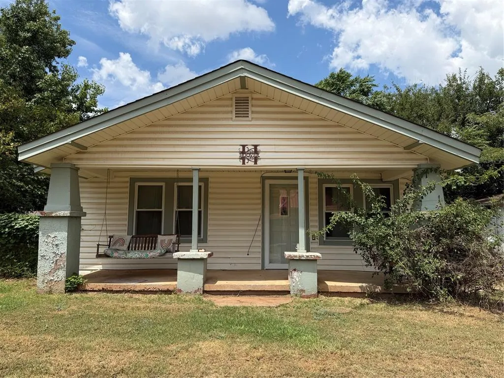 Photo 2 — 101 NW 7th St, Tuttle, OK 73089
