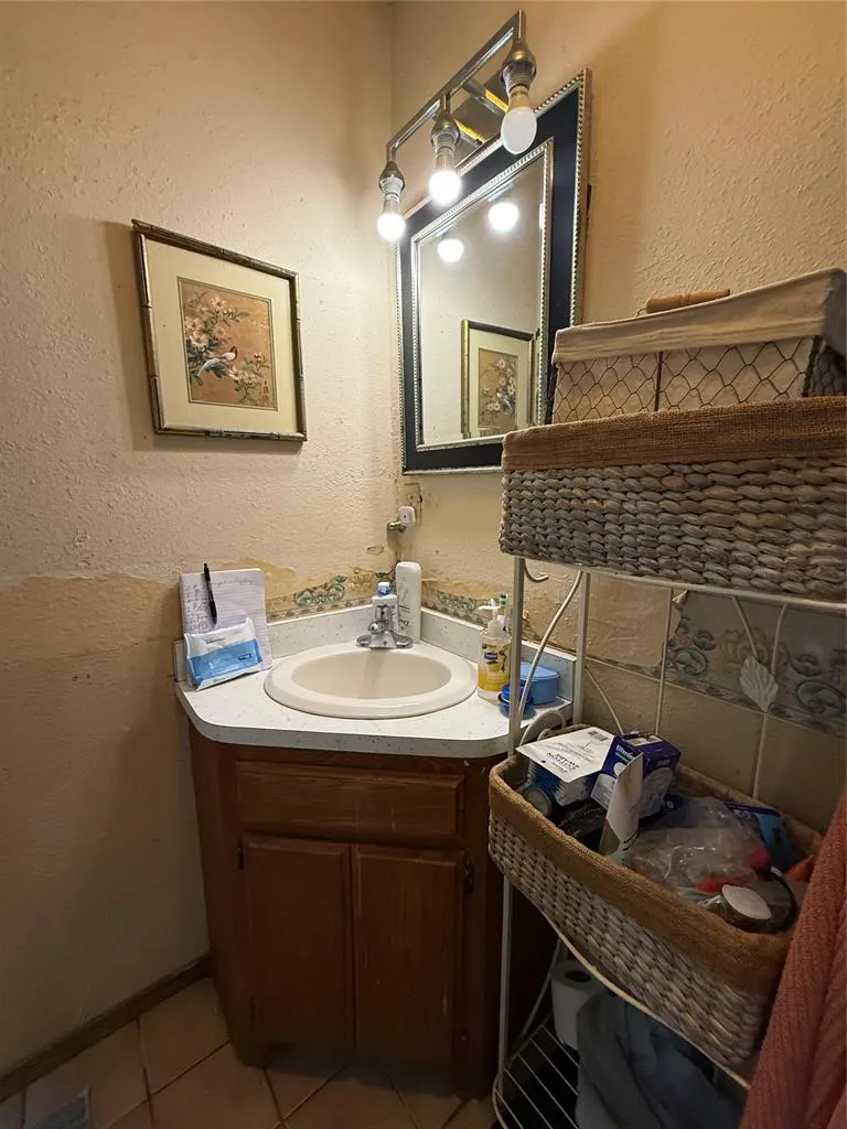 Photo 18 — 101 NW 7th St, Tuttle, OK 73089