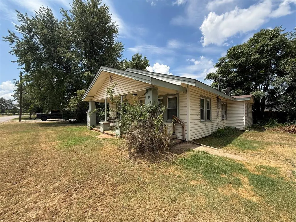 Photo 29 — 101 NW 7th St, Tuttle, OK 73089