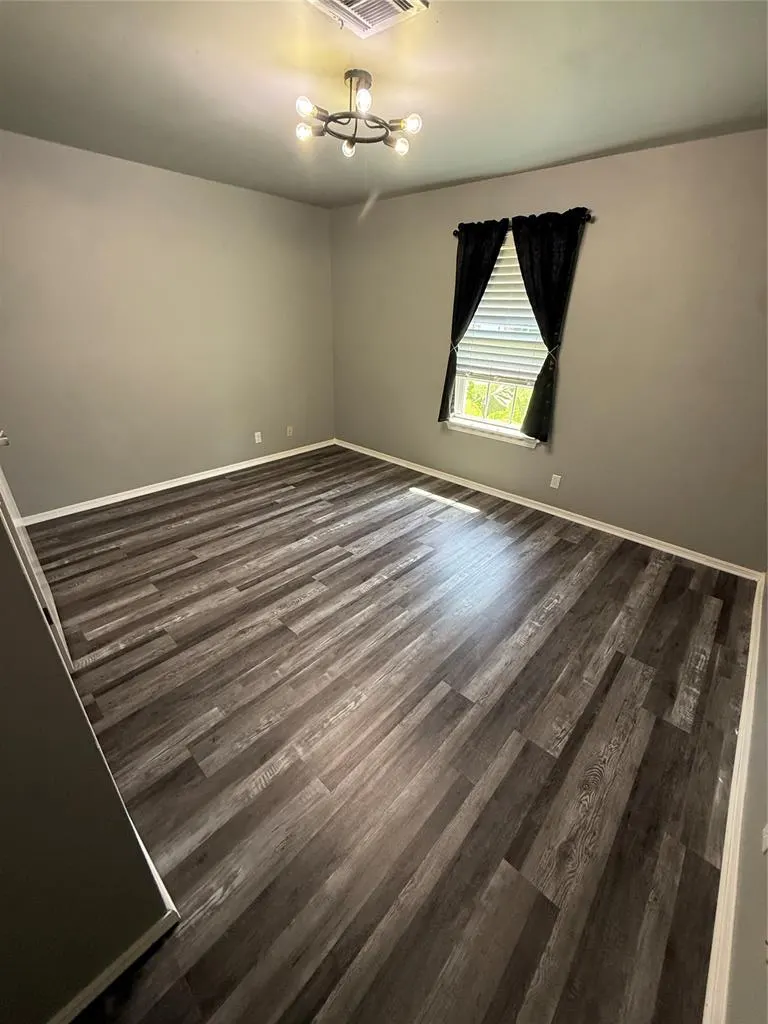 Photo 8 — 304 Liza Lane, Tecumseh, OK 74873