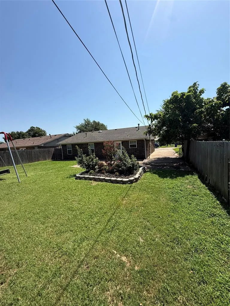 Photo 19 — 304 Liza Lane, Tecumseh, OK 74873