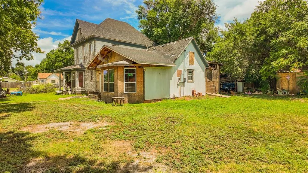 Photo 5 — 602 E Broadway Street, Anadarko, OK 73005