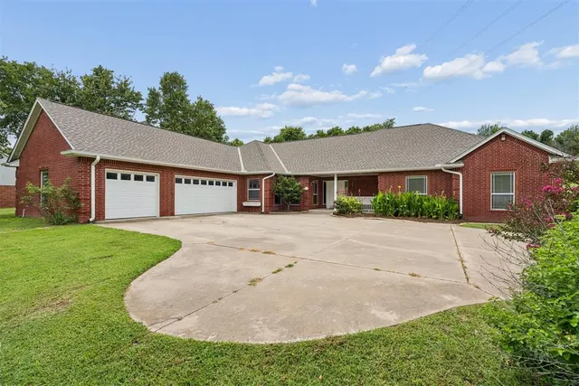 Photo 3 — 13200 SE 71st Terrace, Oklahoma City, OK 73150