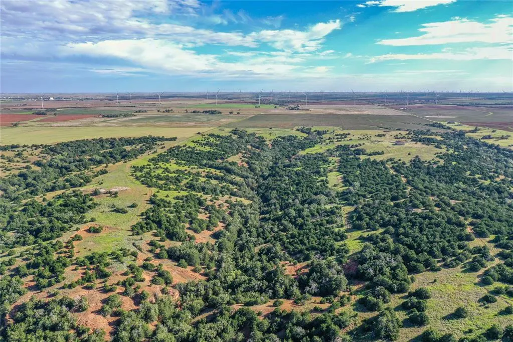 Photo 3 — 0000 N 2360 Road, Thomas, OK 73669